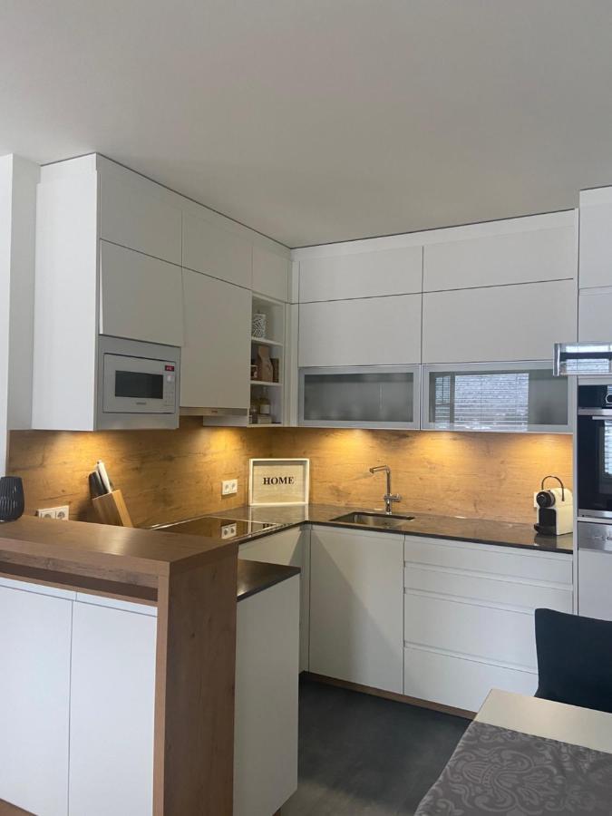 Lake View Apartment Seecorso Velden am Woerthersee Exterior photo